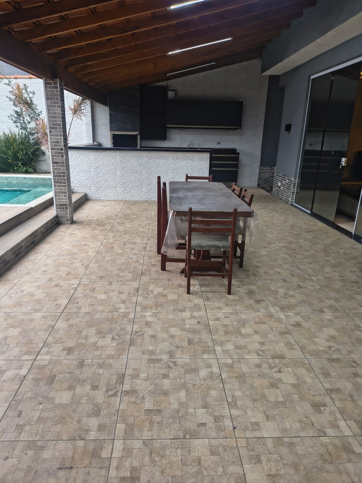 b00001a2-dac0-40d1-b3a8-c83ab87ecb4f